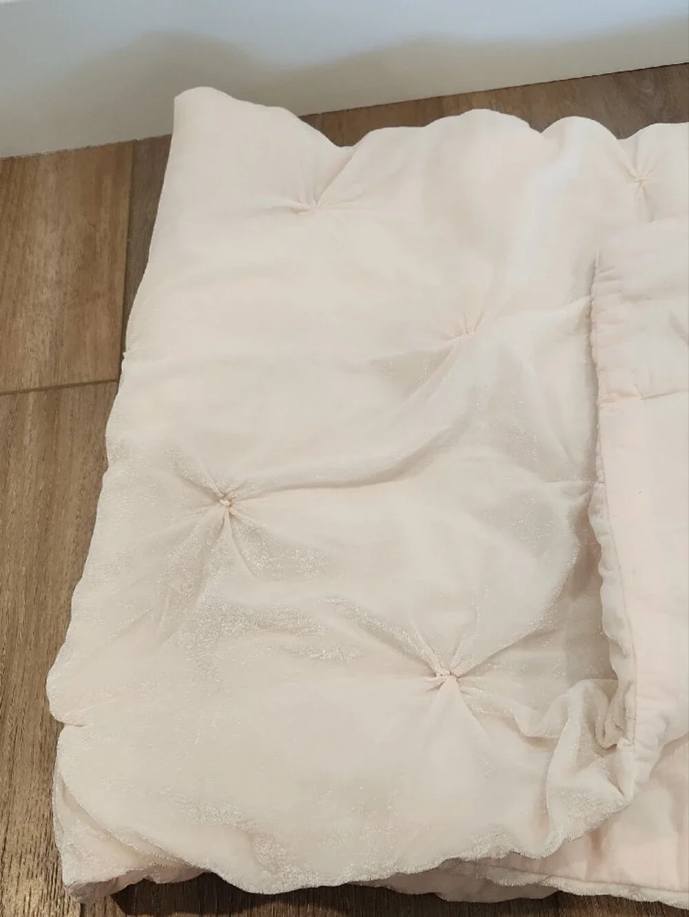 Monique Lhuillier & Pottery Barn Kids Blush Pink Tufted Plush Crib Quilt